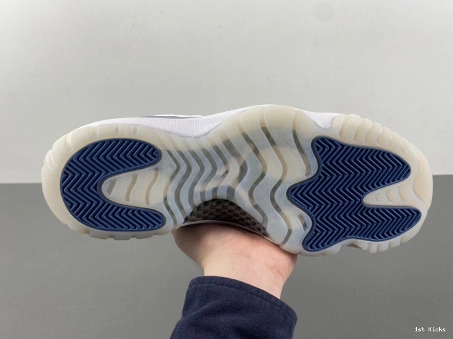 Jordan Low FV5104-104 Retro 11 Midnight (2024) Navy 0817